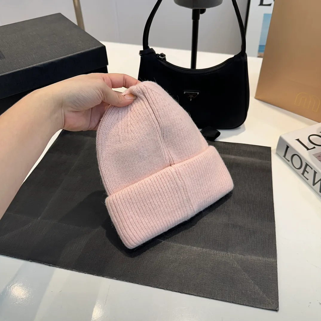 P60 Trendy brand Stone Island STONE classic popular cashmere wool knitted hat New autumn and winter cashmere woolen hat, men and women cold hat, Little Red Riding Hood popular style